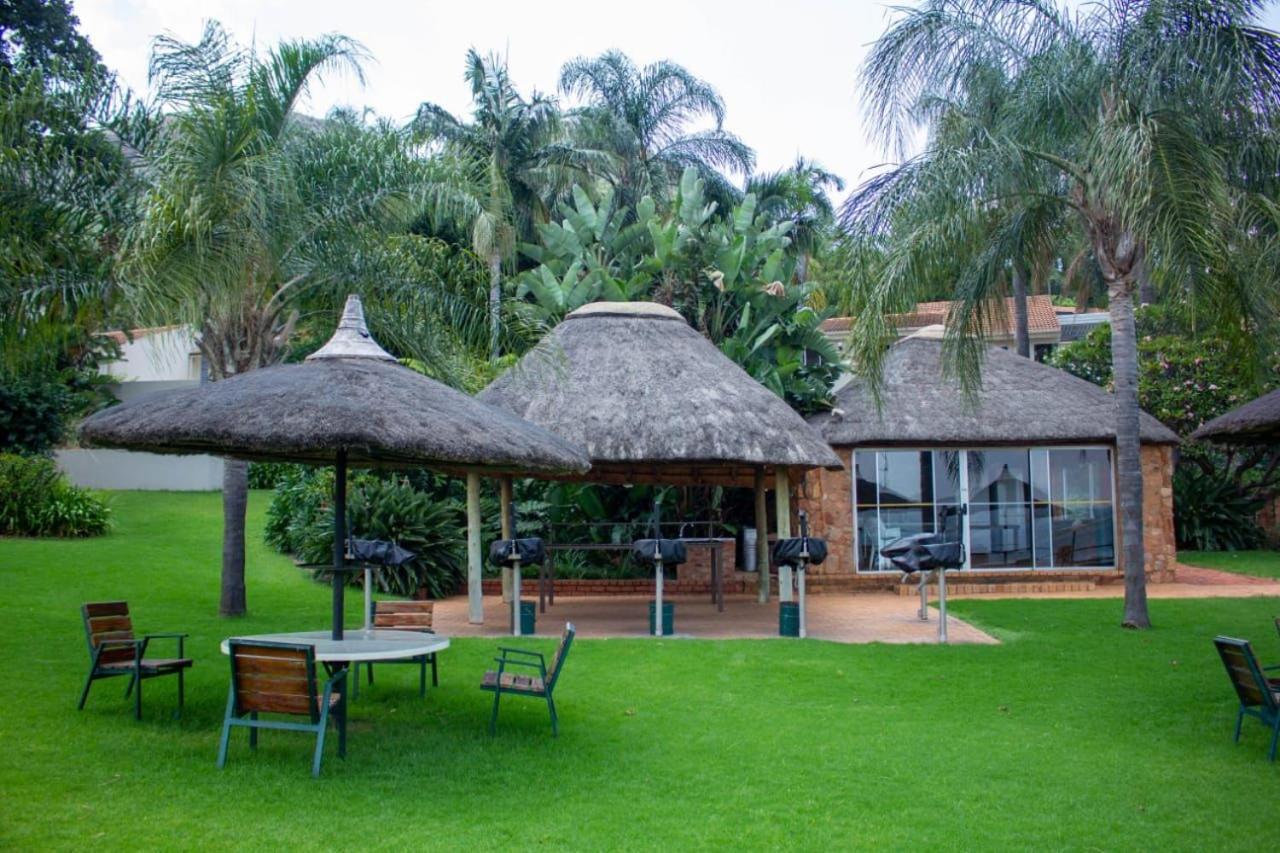 Kosmos, Hartbeespoort Villa Luaran gambar