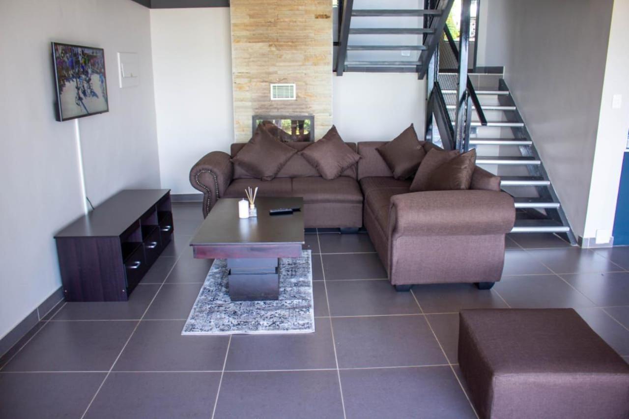 Kosmos, Hartbeespoort Villa Luaran gambar